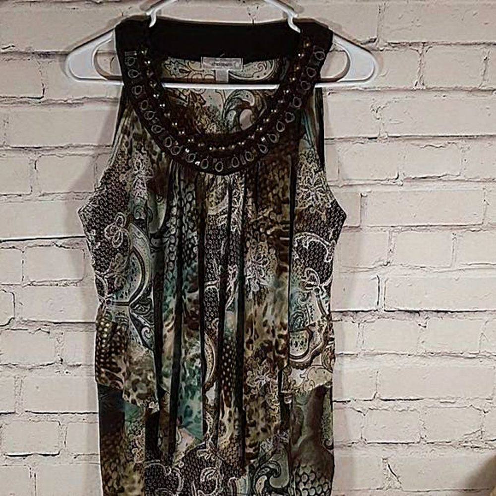 Dressbarn Sleeveless Shirt SizePL‎
